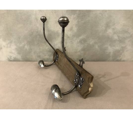 Coat rack, coat hooks on iron wood from the 19th century