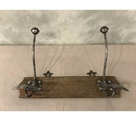 Coat rack, coat hooks on iron wood from the 19th century