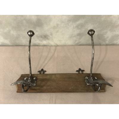 Coat rack, coat hooks on iron wood from the 19th century
