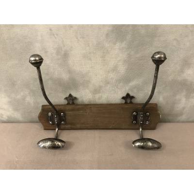 Coat rack, coat hooks on iron wood from the 19th century