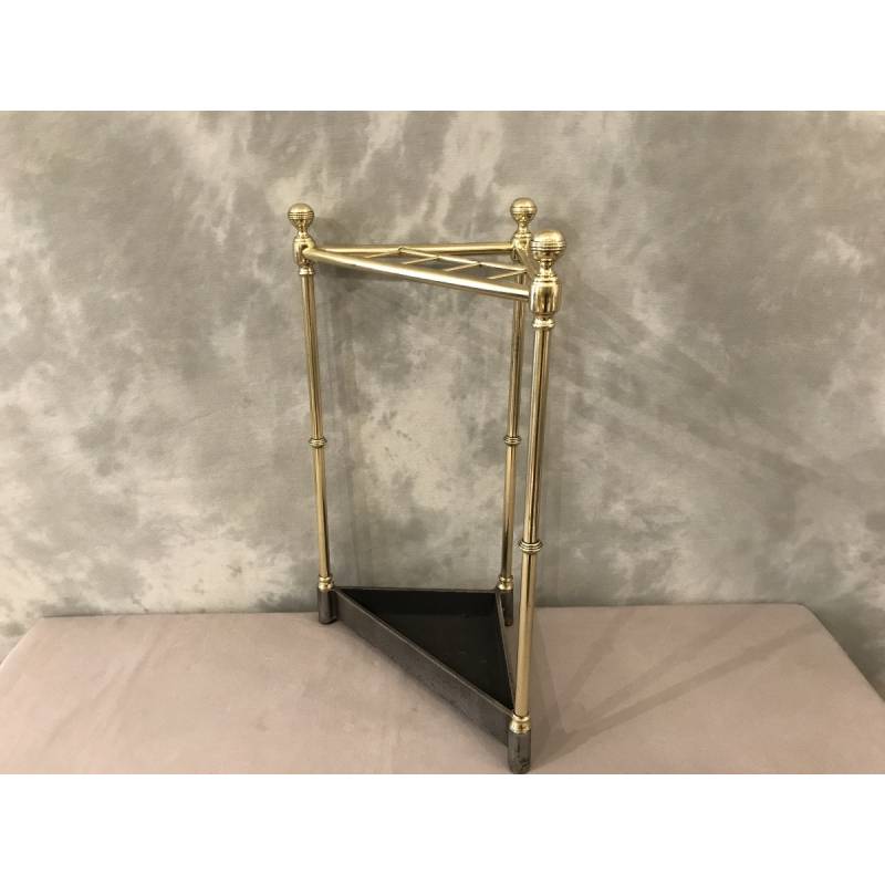 Porte parapluies en forme de triangle en laiton d'époque 19 ème