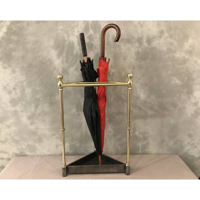 Porte parapluies en forme de triangle en laiton d'époque 19 ème
