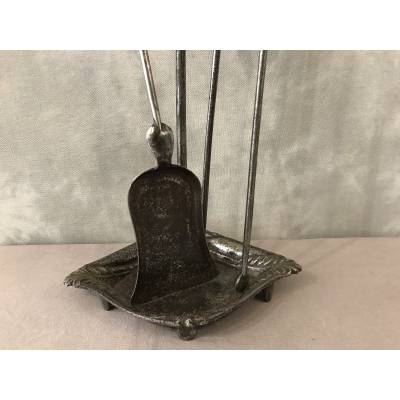 Serviteur de cheminée en fer et fonte d'époque 19 ème
