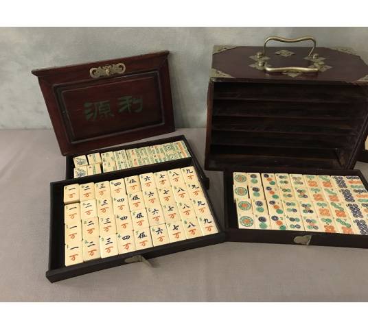 Old majong game from the 19th century