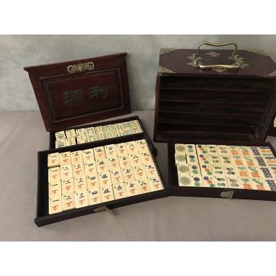 Old majong game from the 19th century