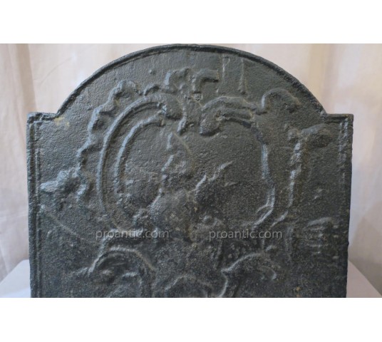 Small chimney plate in period cast iron 18th century