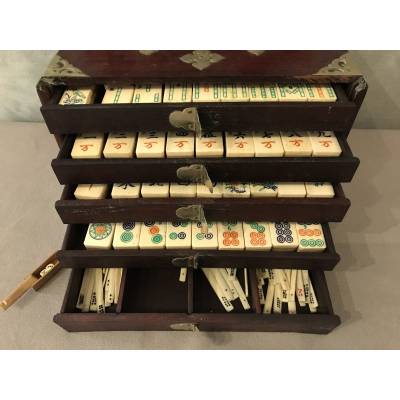 Old majong game from the 19th century