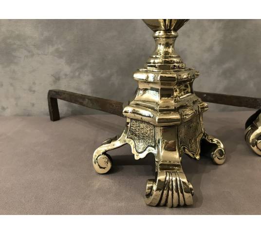 Beaux chenets anciens en bronze poli d'époque 19 ème