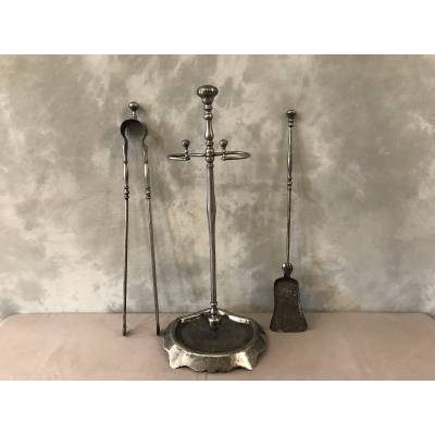 Serviteur de cheminée ancien en fer d'époque 19 ème
