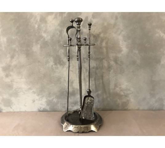 Serviteur de cheminée ancien en fer d'époque 19 ème
