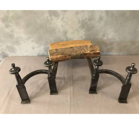 Pair of old iron tracks from the late 18th century