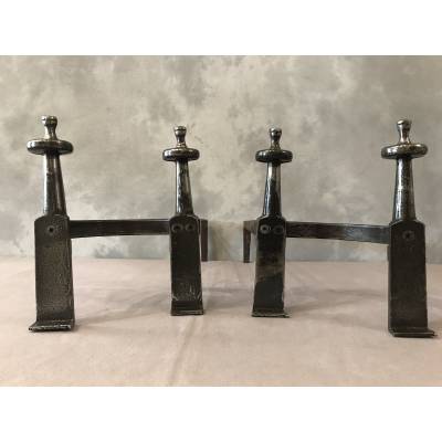 Pair of old iron tracks from the late 18th century