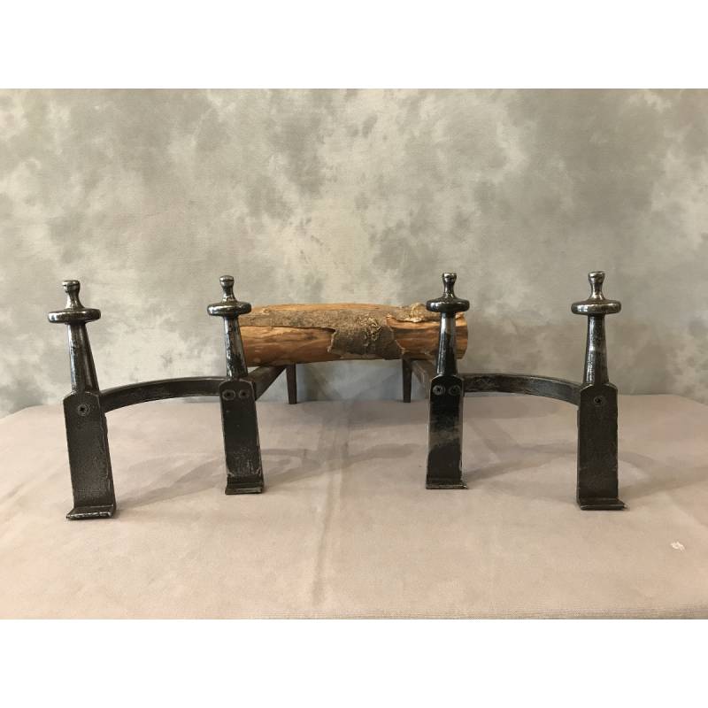 Pair of old iron tracks from the late 18th century