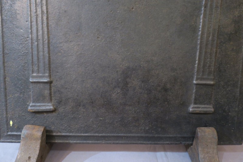 Plaque de cheminée en fonte ancienne d'époque fin 18 ème-fr