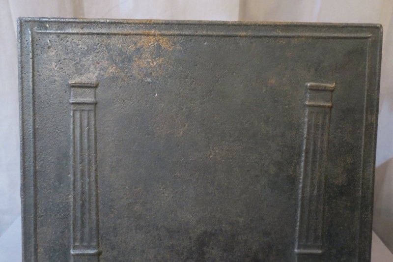 Plaque de cheminée en fonte ancienne d'époque fin 18 ème-fr