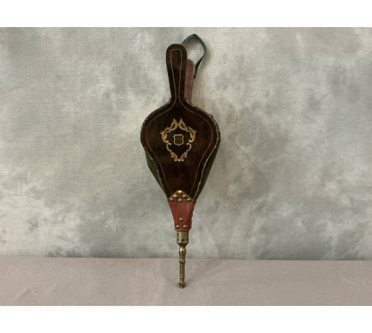 Petit soufflet de cheminée ancien en marqueterie d'époque 19 ème