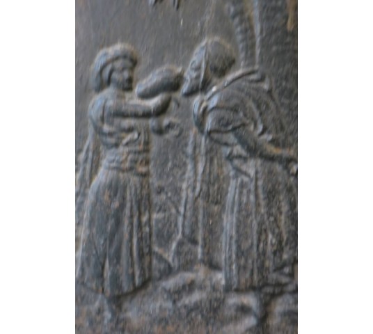 Small chimney plate in vintage old iron 18th century