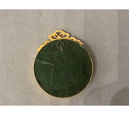 Petit cadre en laiton doré d'époque 19 ème de style Louis XVI