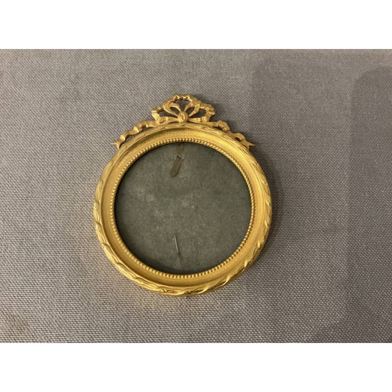 Petit cadre en laiton doré d'époque 19 ème de style Louis XVI