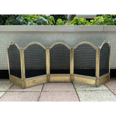 Large pare feu de cheminée ancien en laiton d'époque 19 ème