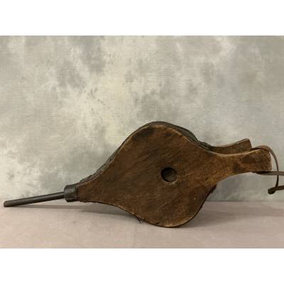 Large rustic bellows from the late 18th century