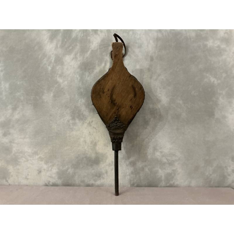 Gros soufflet rustique d'époque fin 18 ème