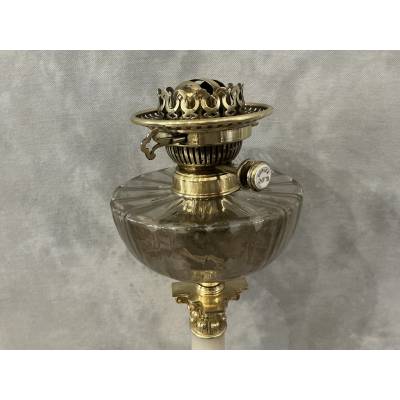 Pied de lampe à pétrole en bronze et en albâtre d'époque 19 ème