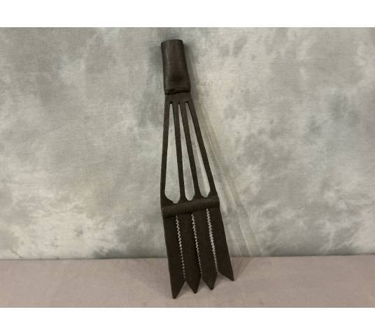 Wrought iron spade from the 19th century
