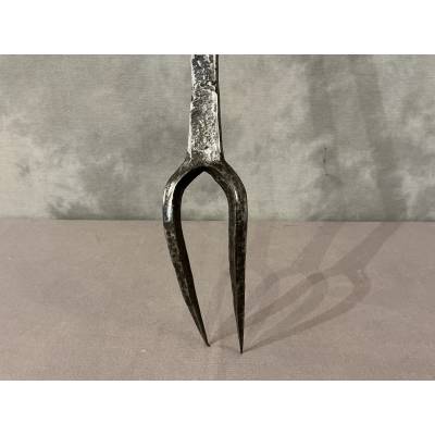 Grande fourche en fer forgé d'époque 18 ème