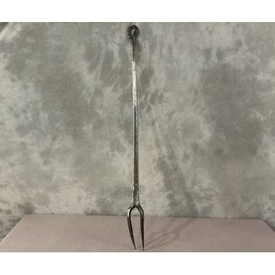 Grande fourche en fer forgé d'époque 18 ème