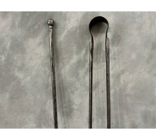 Set of an 18th-century iron fireplace shovel and tongs