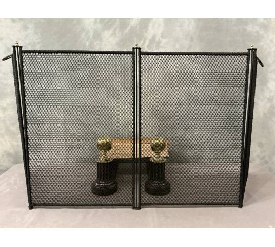 Pare feu de cheminée ancien en fer noirci d'époque 19 ème