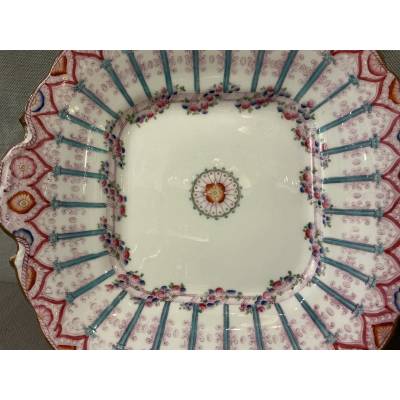 Paire de plats à gâteaux en porcelaine de Minton  d'époque 19 ème