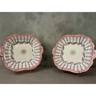 Paire de plats à gâteaux en porcelaine de Minton  d'époque 19 ème