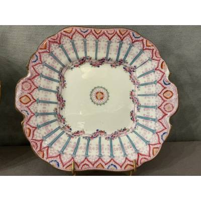 Paire de plats à gâteaux en porcelaine de Minton  d'époque 19 ème