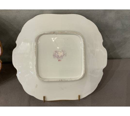 Paire de plats à gâteaux en porcelaine de Minton  d'époque 19 ème