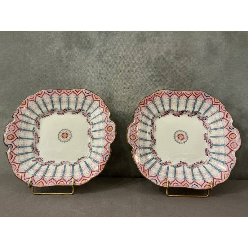 Paire de plats à gâteaux en porcelaine de Minton  d'époque 19 ème