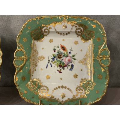 Paire de plats à gâteaux en porcelaine de Vieux Paris d'époque 19 ème