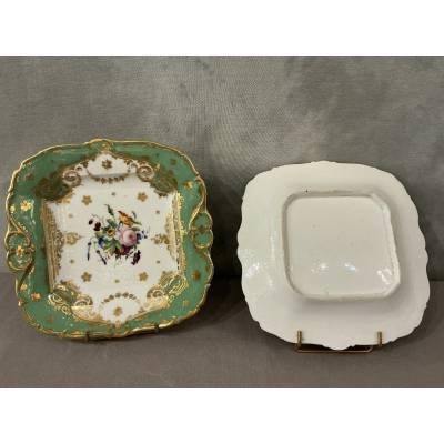 Paire de plats à gâteaux en porcelaine de Vieux Paris d'époque 19 ème