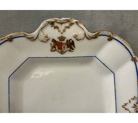 Paire de plats en porcelaine de Vieux paris d'époque 19 ème