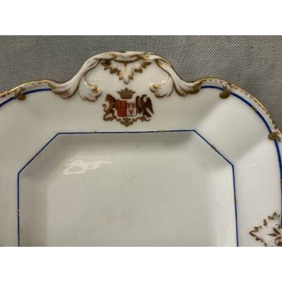 Paire de plats en porcelaine de Vieux paris d'époque 19 ème