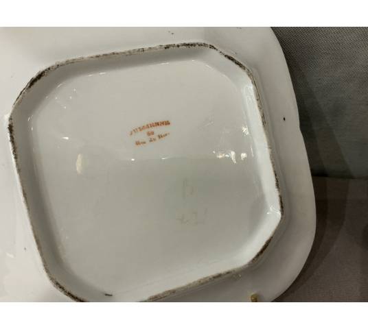 Paire de plats en porcelaine de Vieux paris d'époque 19 ème