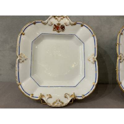 Paire de plats en porcelaine de Vieux paris d'époque 19 ème