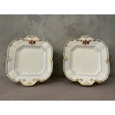 Paire de plats en porcelaine de Vieux paris d'époque 19 ème