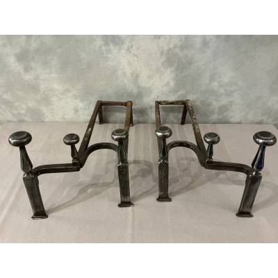 Paire de chenets anciens en fer d'époque 18 ème