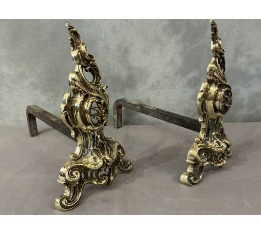 Paire d chenets en bronze anciens d'époque 19 ème de style Louis XV