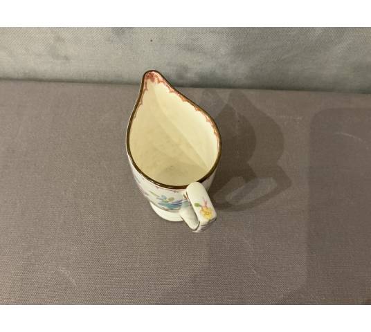 Petit pot à lait en porcelaine de Minton d'époque 19 ème
