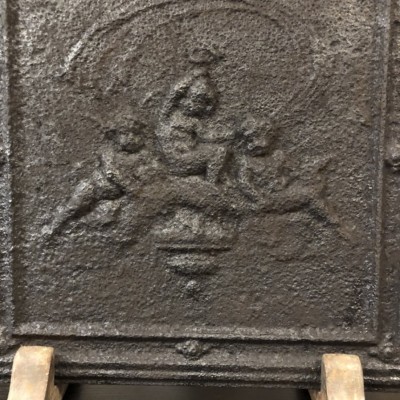 Small chimney plate in period cast iron 18th-century.