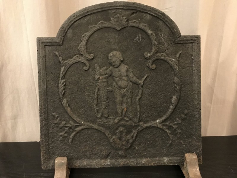 Stack plate in period cast iron 18th century.