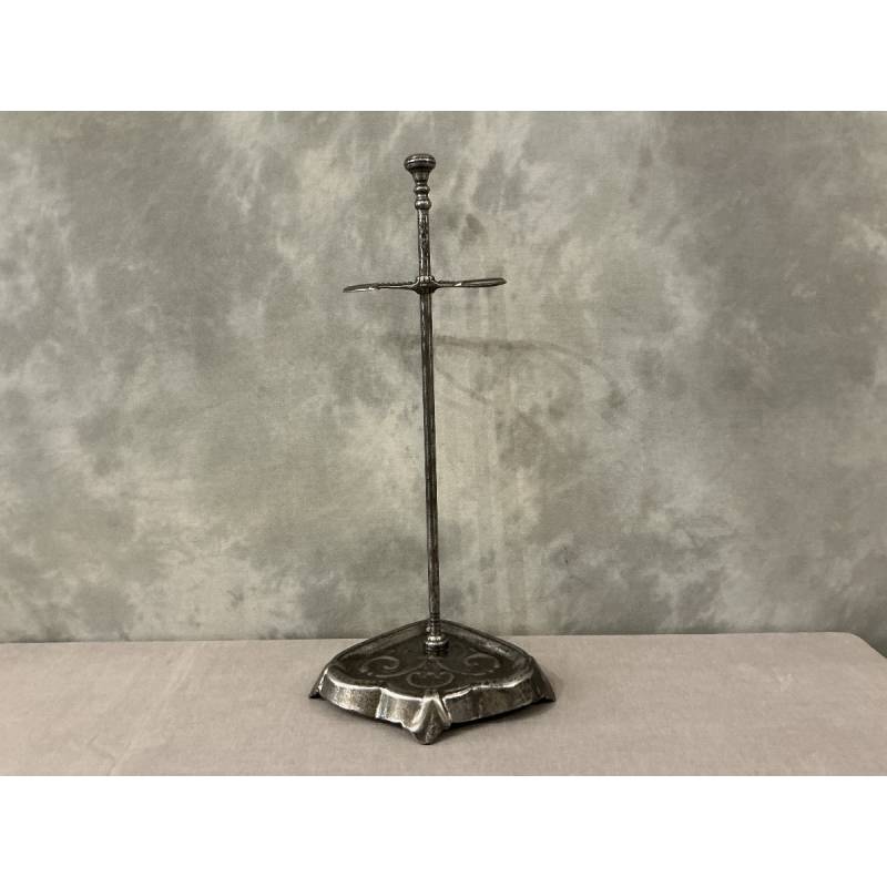 Serviteur de cheminée ancien en fer d'époque 19 ème